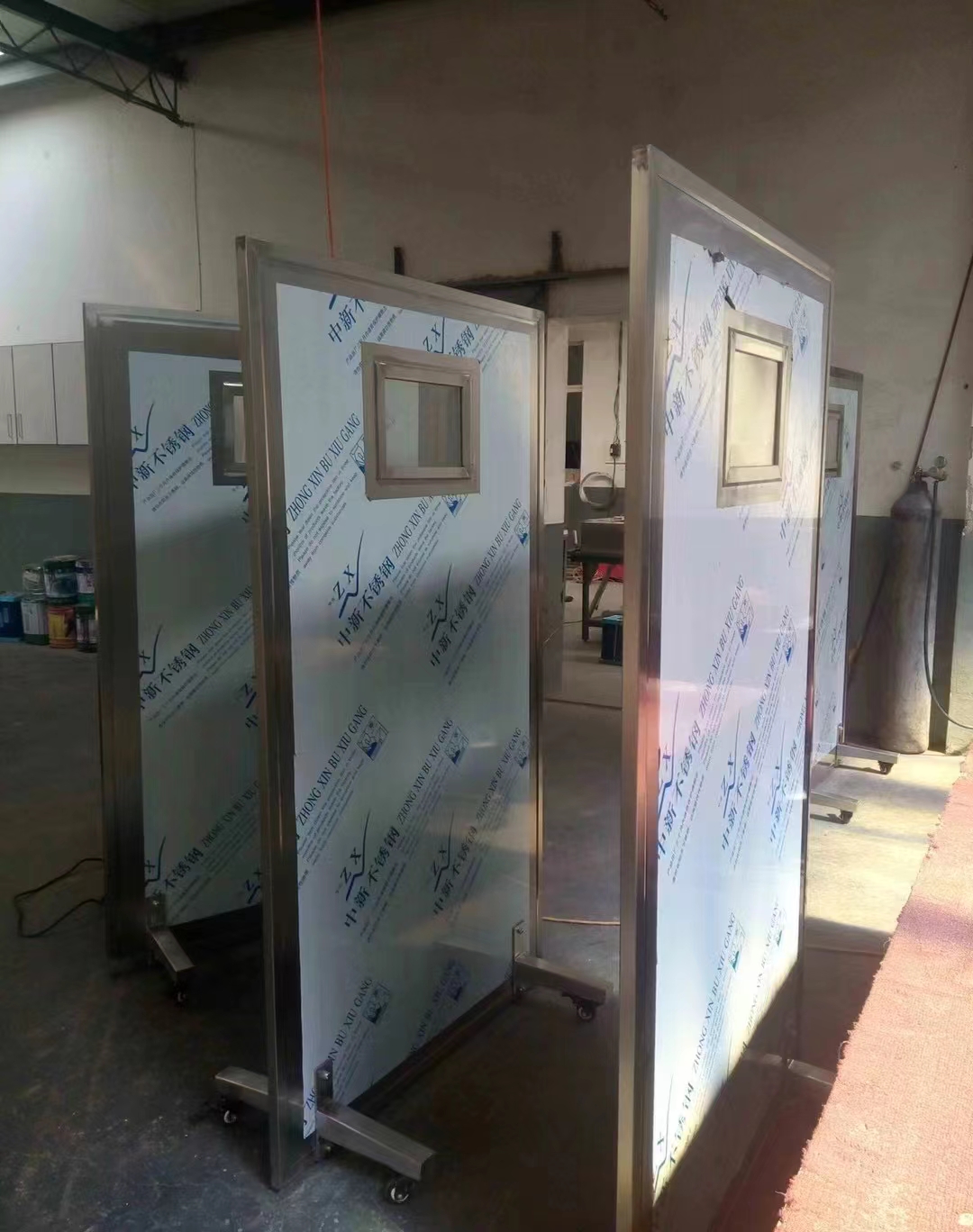 咸宁多联移动式铅屏风